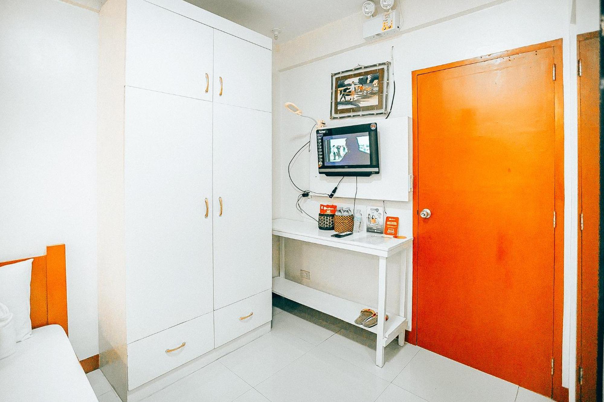 Reddoorz At S & L Apartelle Daraga Albay Legazpi Eksteriør bilde